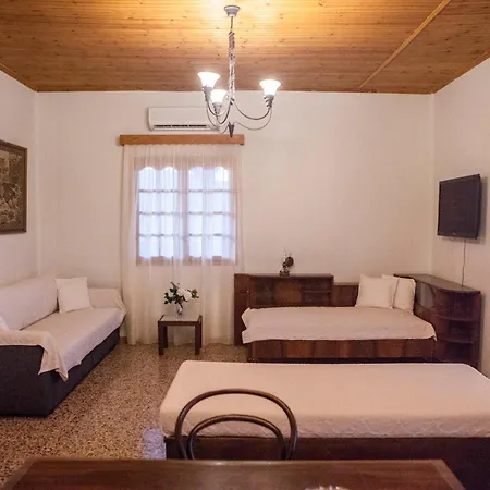 Themilia Beachfront, Luxury House *