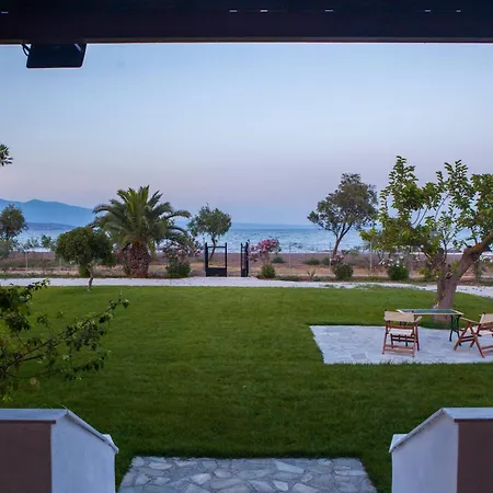 Themilia Beachfront, Luxury House