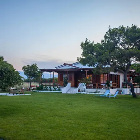 Themilia Beachfront, Luxury House