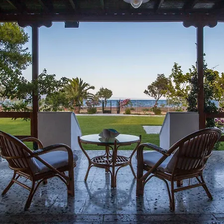Holiday home Themilia Beachfront, Luxury House *
