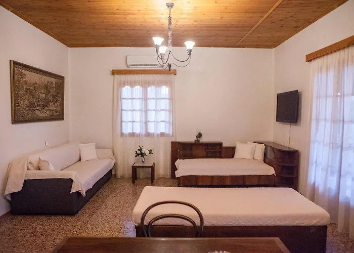 Themilia Beachfront, Luxury House *