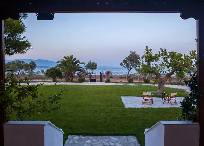 Themilia Beachfront, Luxury House